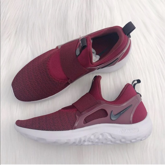 nike freedom slip on sneaker
